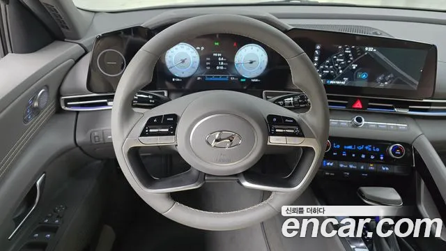 Hyundai AVANTE Avante (CN7) — Фото автомобиля 12