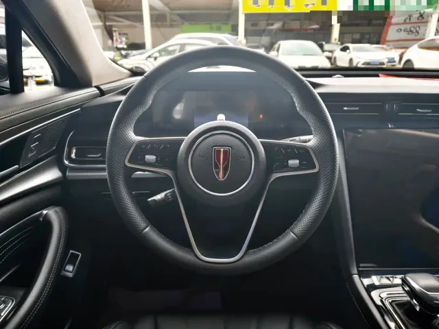 Hongqi H5 — Фото автомобиля 7