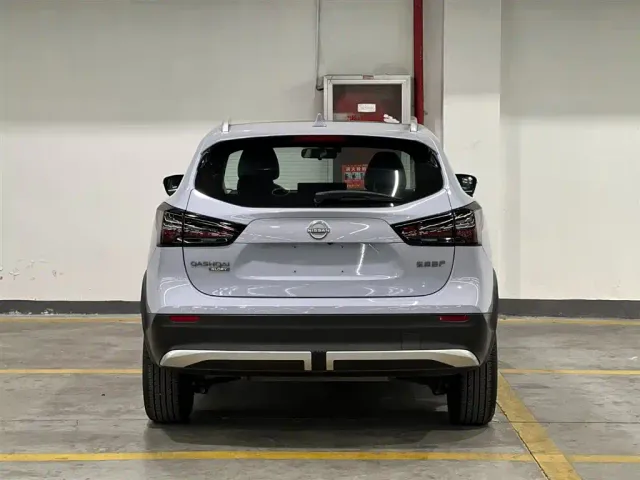 Nissan Qashqai — Фото автомобиля 6