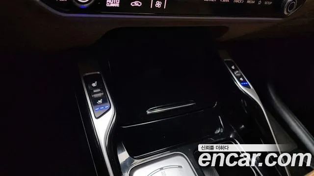 Kia Sorento Новый Sorento 4 поколение Дизель 2.2 2WD — Фото автомобиля 17