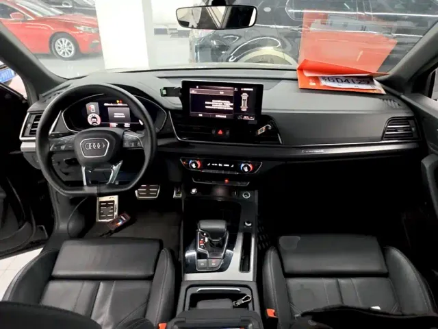 Audi Q5L — Фото автомобиля 9