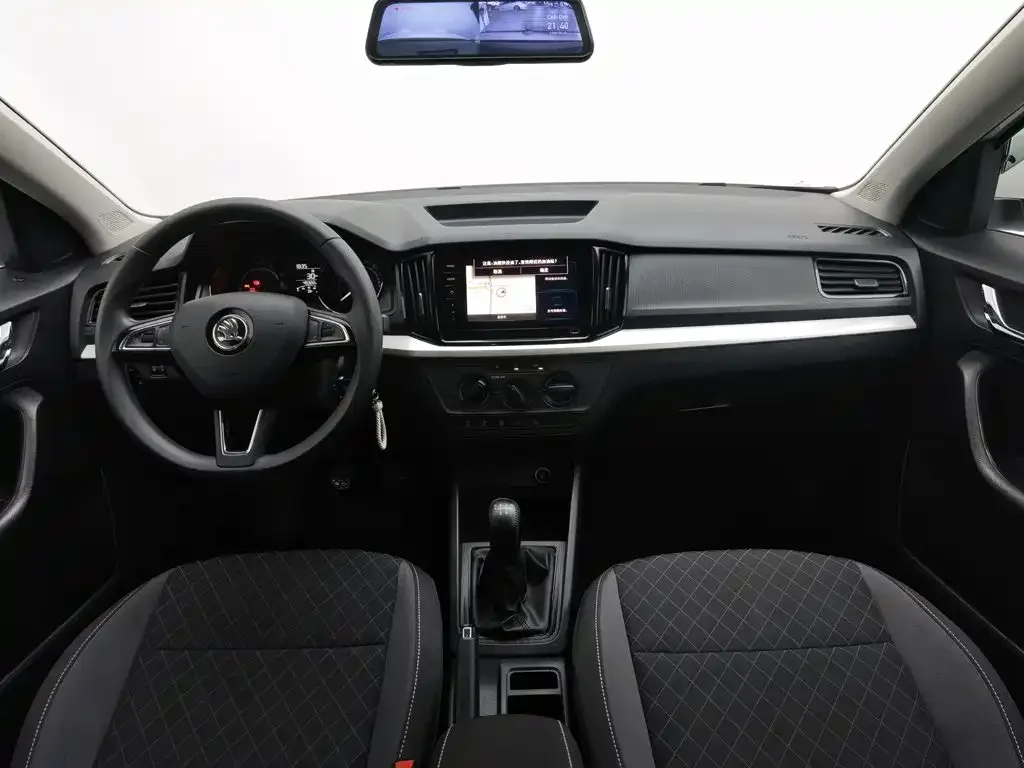 Škoda Kamiq 2021 1.5L Manual Standard — Фото автомобиля 5