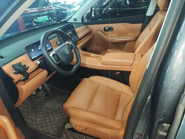 Leapmotor C10 — Фото автомобиля 10