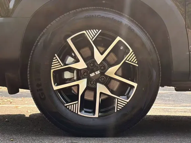 BAIC BJ30 — Фото автомобиля 9