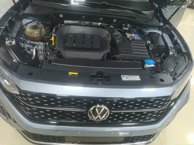 Volkswagen Passat — Фото автомобиля 17