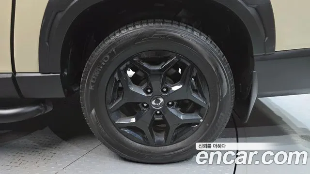 KG_Mobility_Ssangyong Rexton Новый Rexton Sport Khan Дизель 2.2 4WD — Фото автомобиля 20
