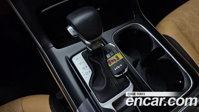 Kia Canival Carnival 4 поколение Бензин 9 мест Prestige — Фото автомобиля 9