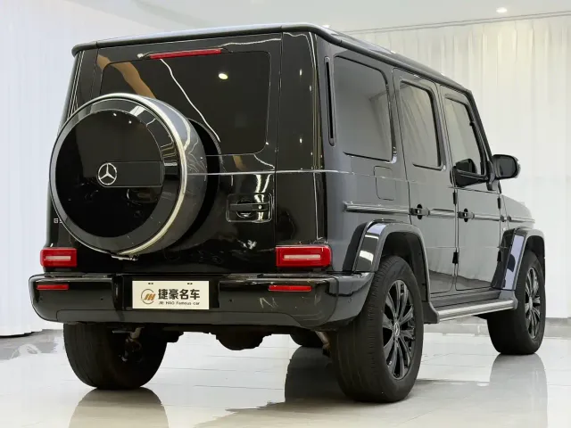 Mercedes-Benz G-Class — Фото автомобиля 15
