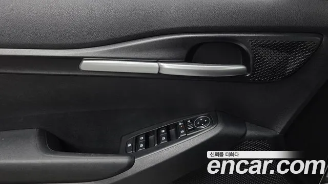 Kia Seltos Новый Seltos Бензин 2.0 2WD — Фото автомобиля 28
