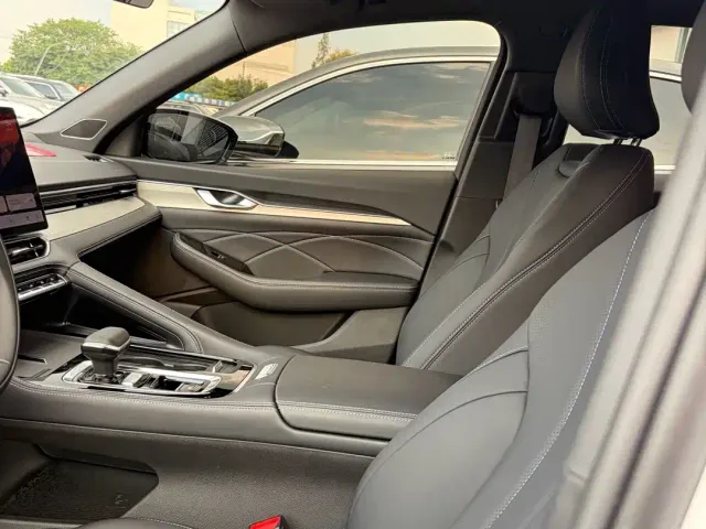 Geely Xingrui — Фото автомобиля 6