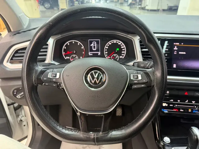 Volkswagen T-Roc — Фото автомобиля 14