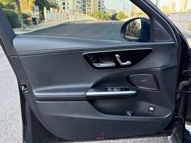 Mercedes-Benz C-Class — Фото автомобиля 9