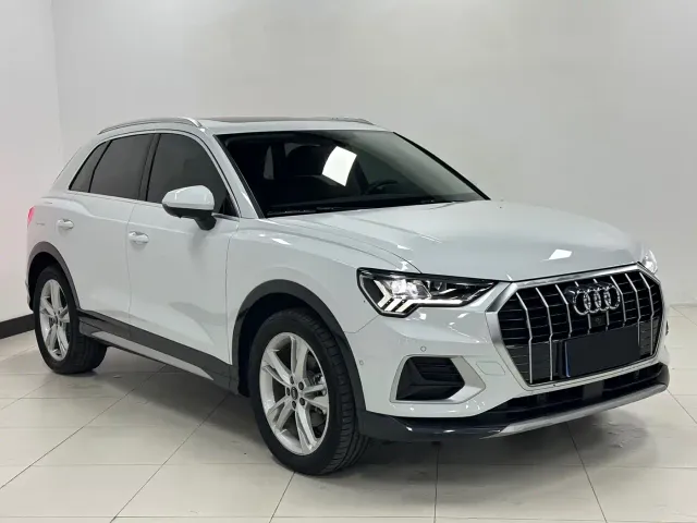 Audi Q3 — Фото автомобиля 3