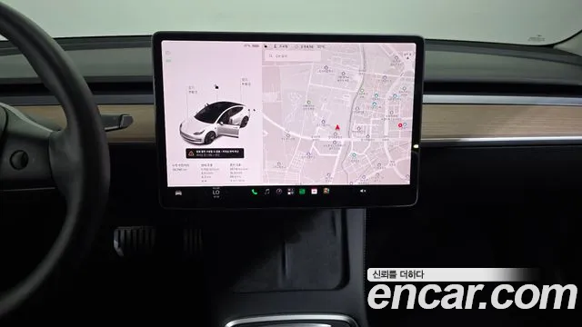 Tesla Model 3 — Фото автомобиля 12