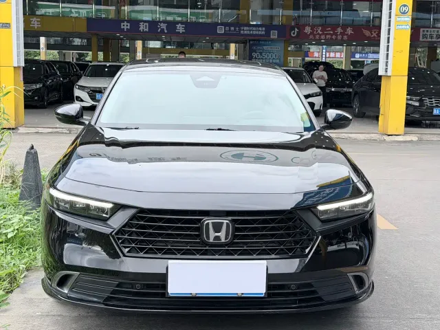 Honda Accord — Фото автомобиля 2