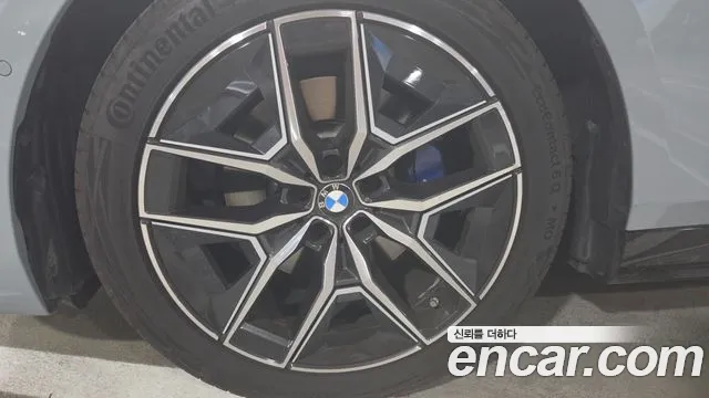 BMW 5 Series G60 — Фото автомобиля 7