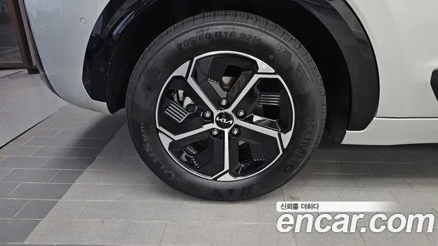 Kia Niro 2nd Gen — Фото автомобиля 5