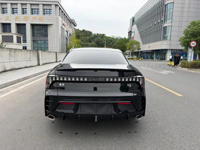 Lynk & Co 03 — Фото автомобиля 19