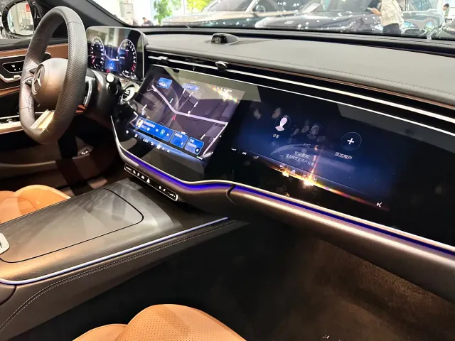 Mercedes-Benz E-Class — Фото автомобиля 13