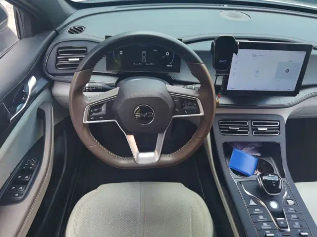 BYD Qin PLUS — Фото автомобиля 2