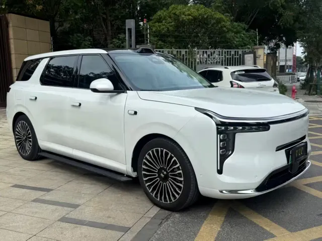 IM Motors IM LS8 2026 Model Base Version 5-seater Long Range Edition — Фото автомобиля 3