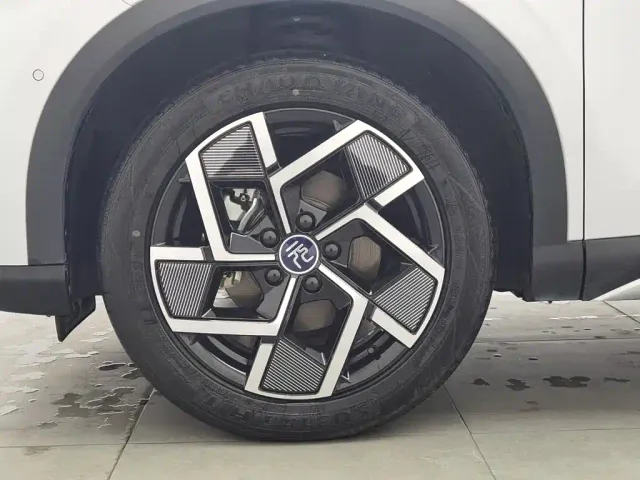 BYD Yuan PLUS — Фото автомобиля 17