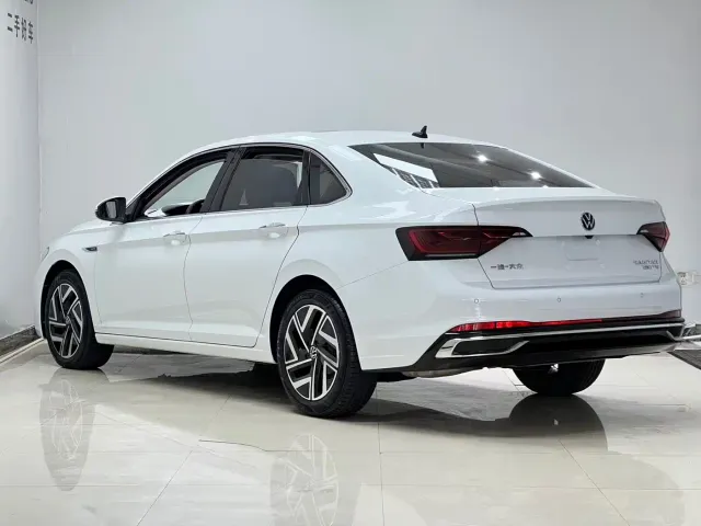Volkswagen Sagitar — Фото автомобиля 6