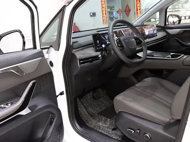 Maxus G70 — Фото автомобиля 10