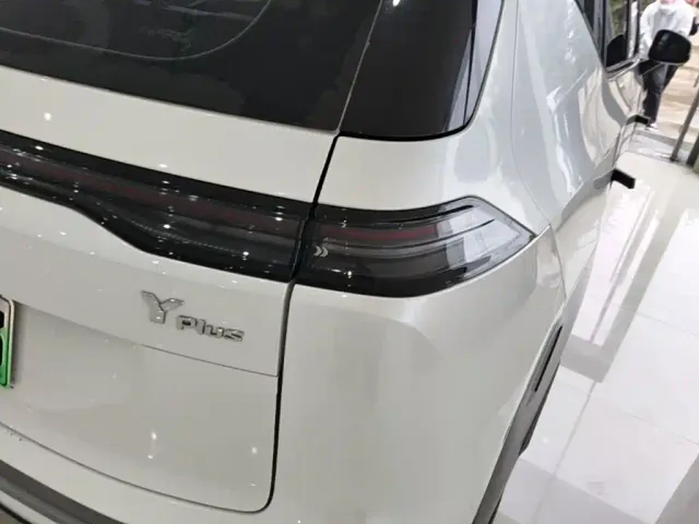GAC Aion Y — Фото автомобиля 7
