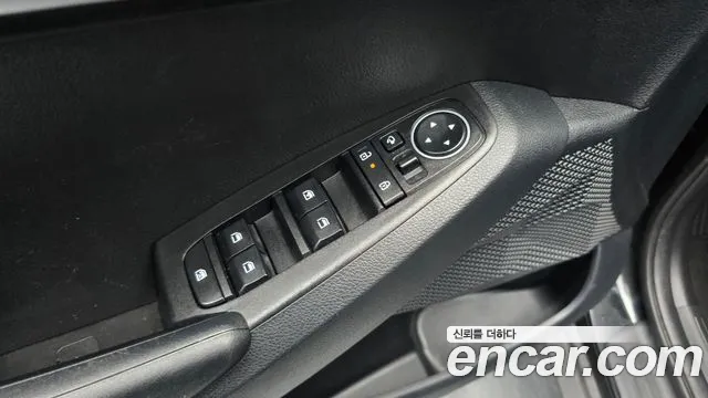 Kia Seltos New — Фото автомобиля 28