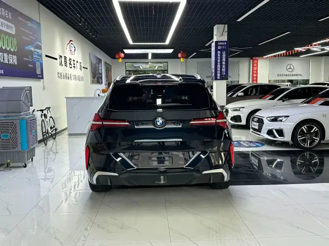 BMW BMW X3 2025 xDrive25L Luxury Package — Фото автомобиля 8