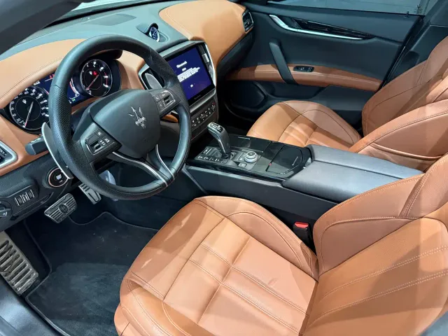 Maserati Ghibli — Фото автомобиля 5