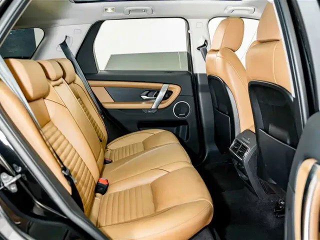 Land Rover Discovery Sport — Фото автомобиля 21