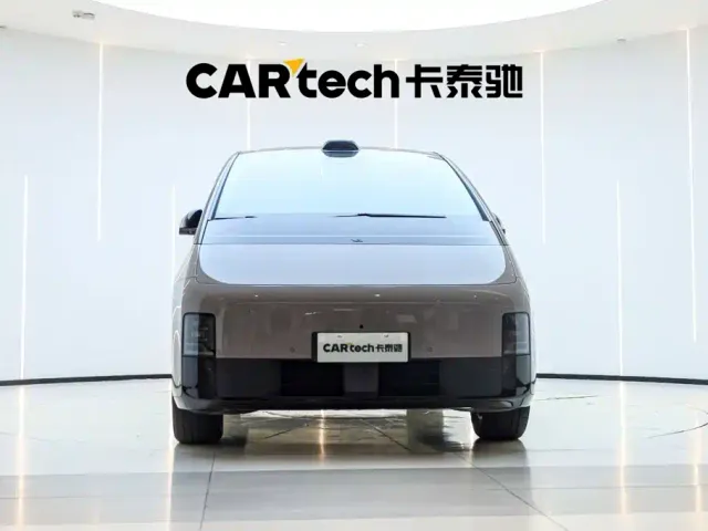 Li Auto MEGA — Фото автомобиля 6