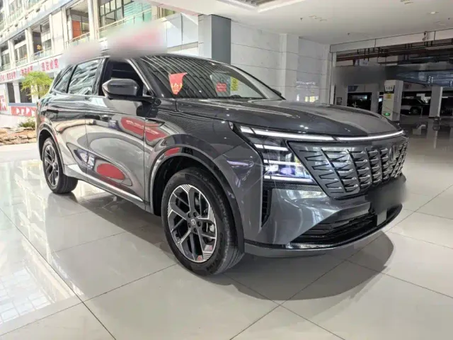 Changan CS75 Plus — Фото автомобиля 12