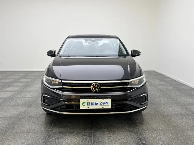 Volkswagen Bora — Фото автомобиля 2