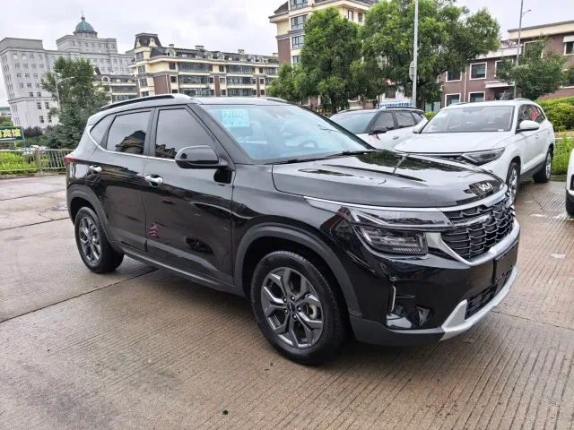Kia Seltos — Фото автомобиля 3