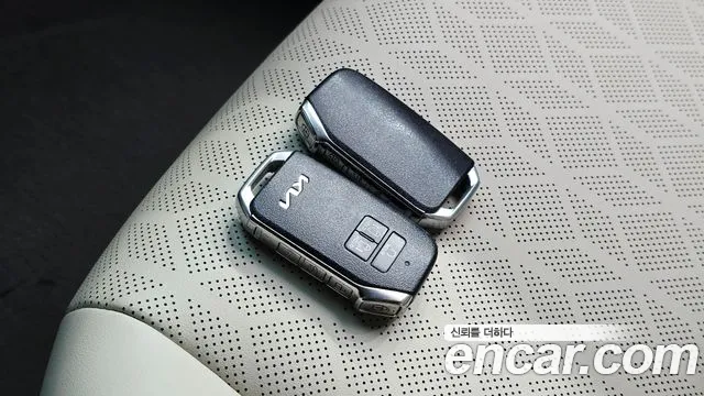 Kia Carnival Generation 4 — Фото автомобиля 17
