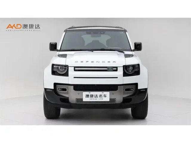 Land Rover Defender — Фото автомобиля 2