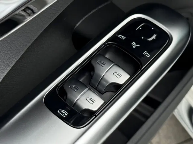Mercedes-Benz C-Class — Фото автомобиля 14