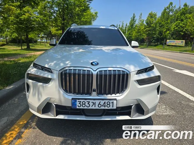 BMW X7 — Фото автомобиля 3