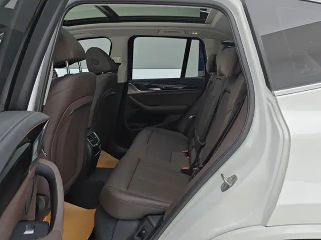 BMW X3 — Фото автомобиля 11