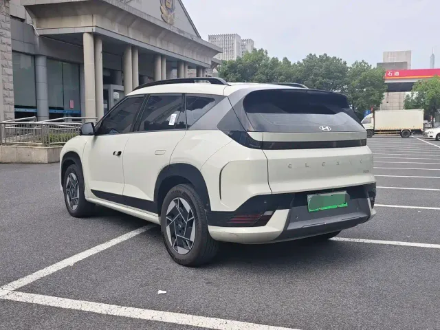 Hyundai ELEXIO — Фото автомобиля 5