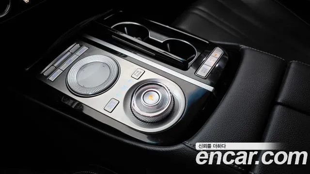 Genesis G80 Бензин 3.5 турбо AWD — Фото автомобиля 9