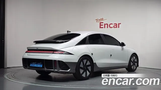 Hyundai Ioniq 6 — Фото автомобиля 2