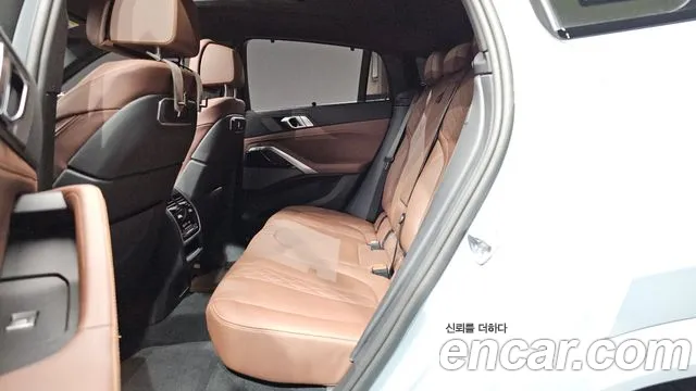 BMW X6 xDrive40i M Sport — Фото автомобиля 8