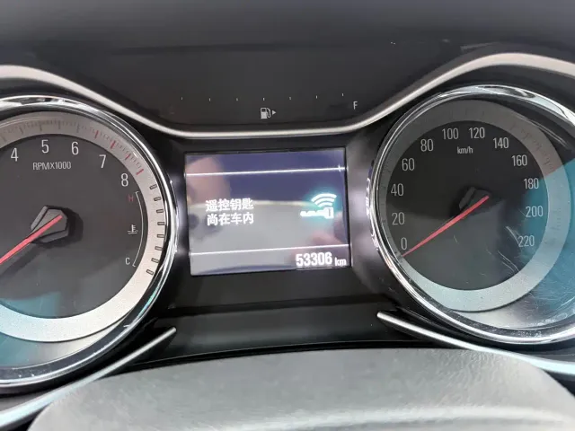 Chevrolet Orlando — Фото автомобиля 13