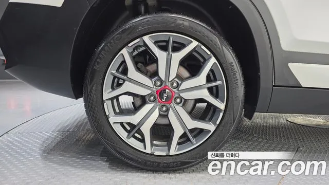 Kia Seltos — Фото автомобиля 5