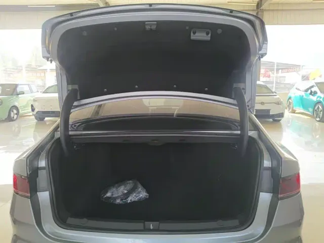 BYD Qin PLUS — Фото автомобиля 18