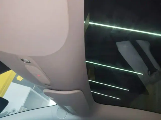Tesla Model Y — Фото автомобиля 17